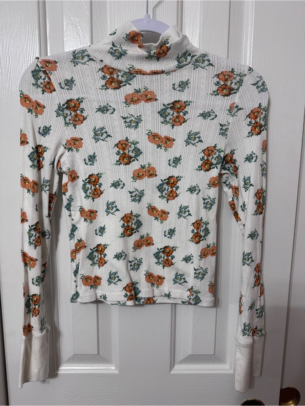 aerie White Ribbed Turtleneck with Orange Floral Print